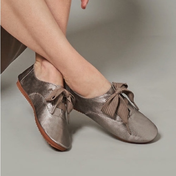 Anothersole Stella Leather Oxford Shoe in Metallic Pewter size 38